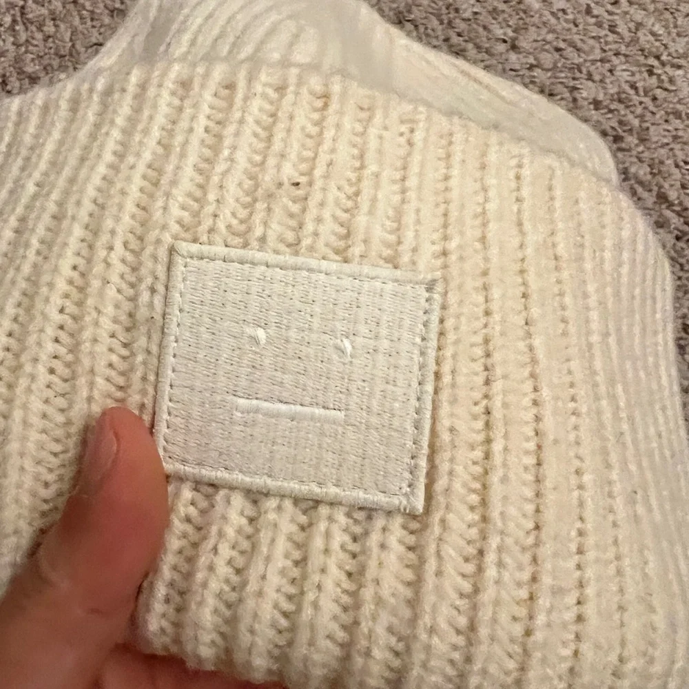 Acne studios Pansy Face white beanie hat knitted logo wool designer Swedish - Picture 2 of 7